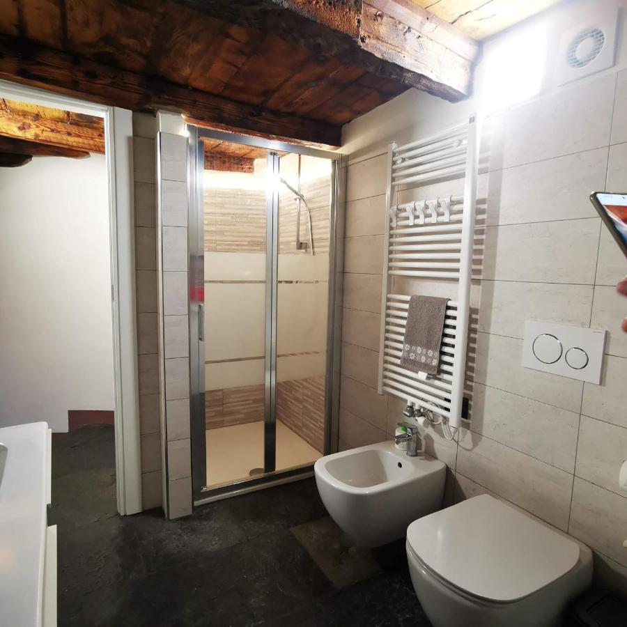 Casa Alla Fontana Faggeto Lario Bagian luar foto